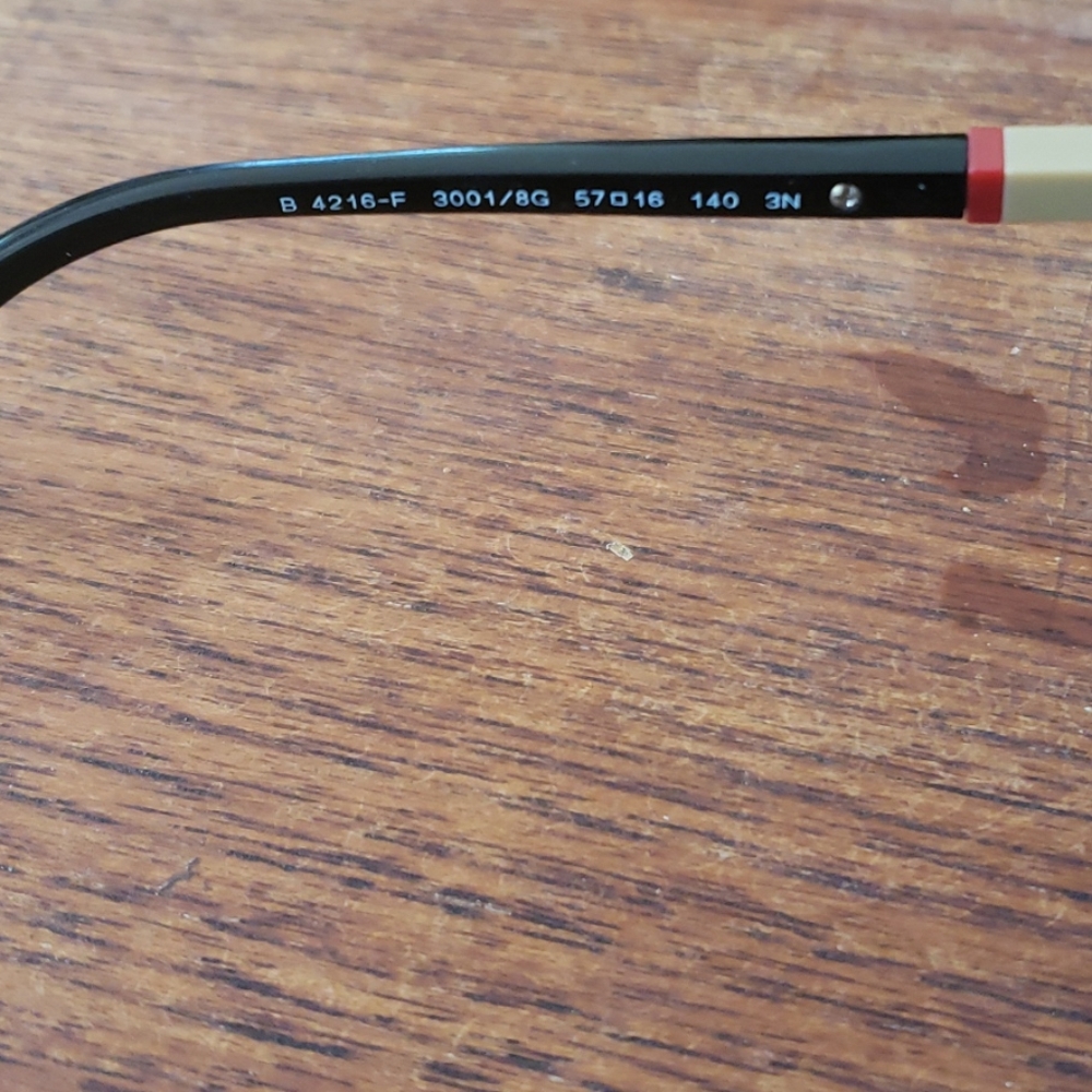 Burberry BE4216F

Sunglasses - Picture 5 of 6